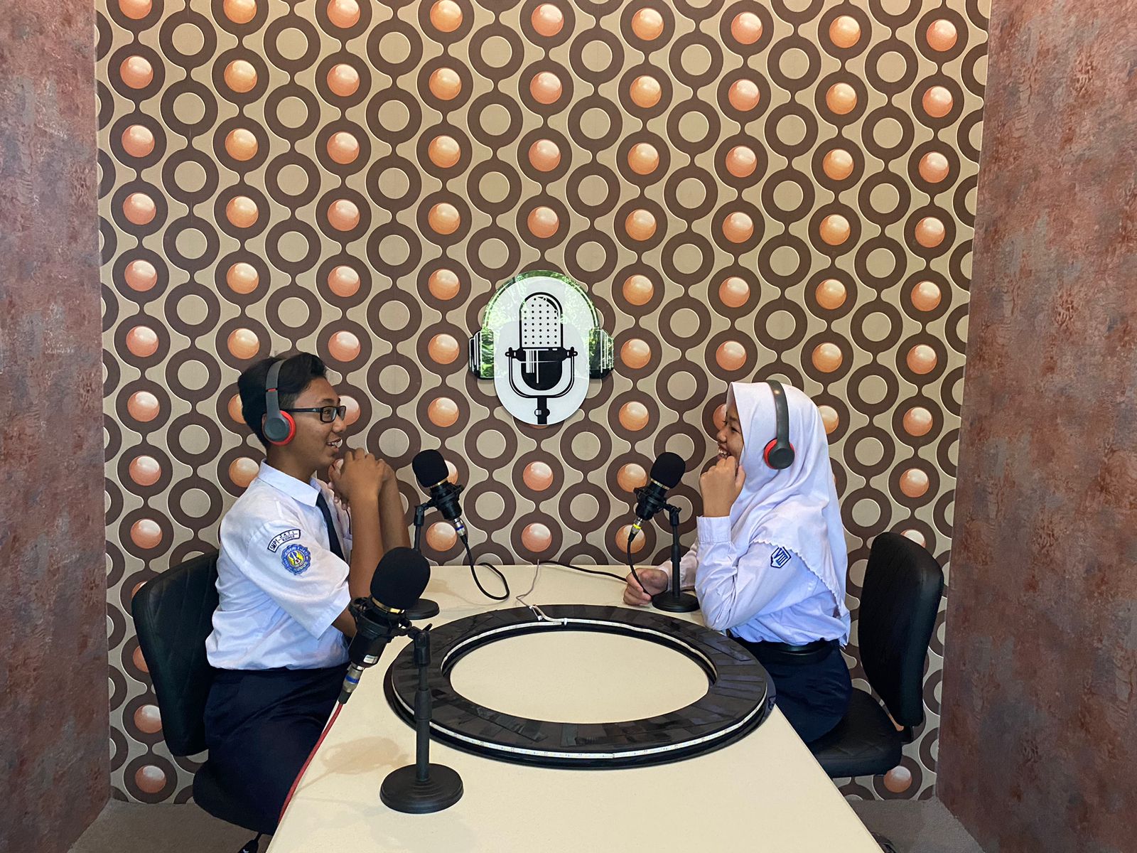 Apa Jadinya Jika Ujian Diganti dengan Podcast Siswa - Kumpulan